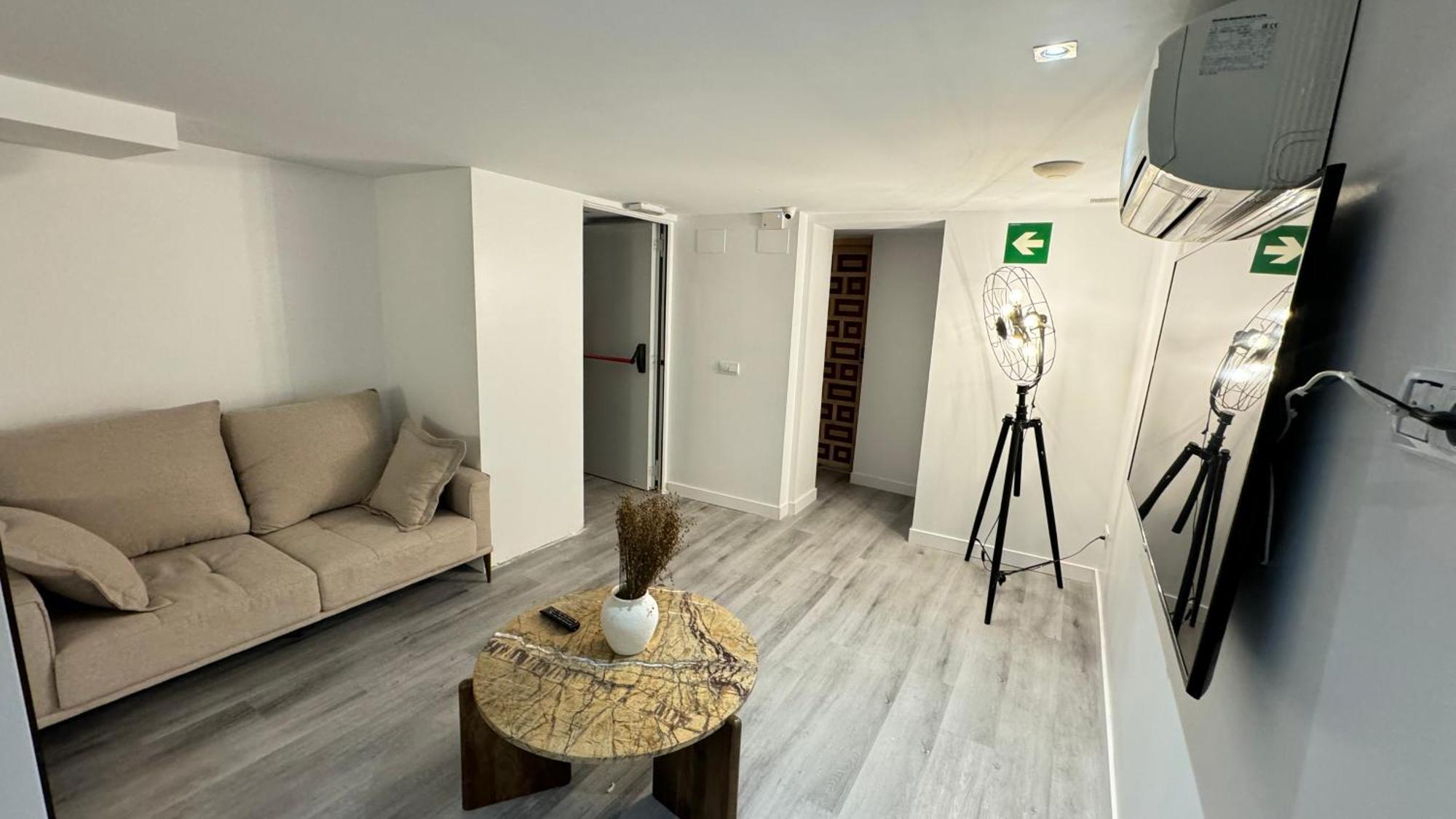 Hostel Habitaciones Leganitos -No Ascensor- Madrid